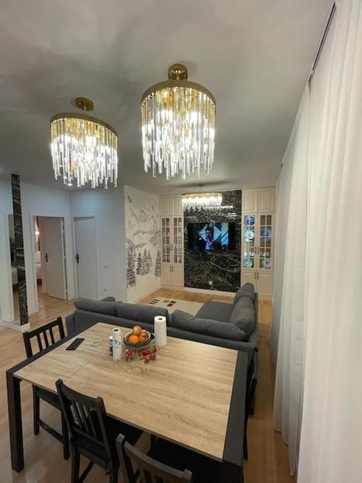 Confortable, Au Centre-Ville Сен-Клод Екстер'єр фото